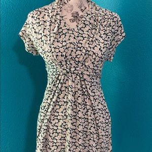 Gorgeous French Connection Floral Flower Dress